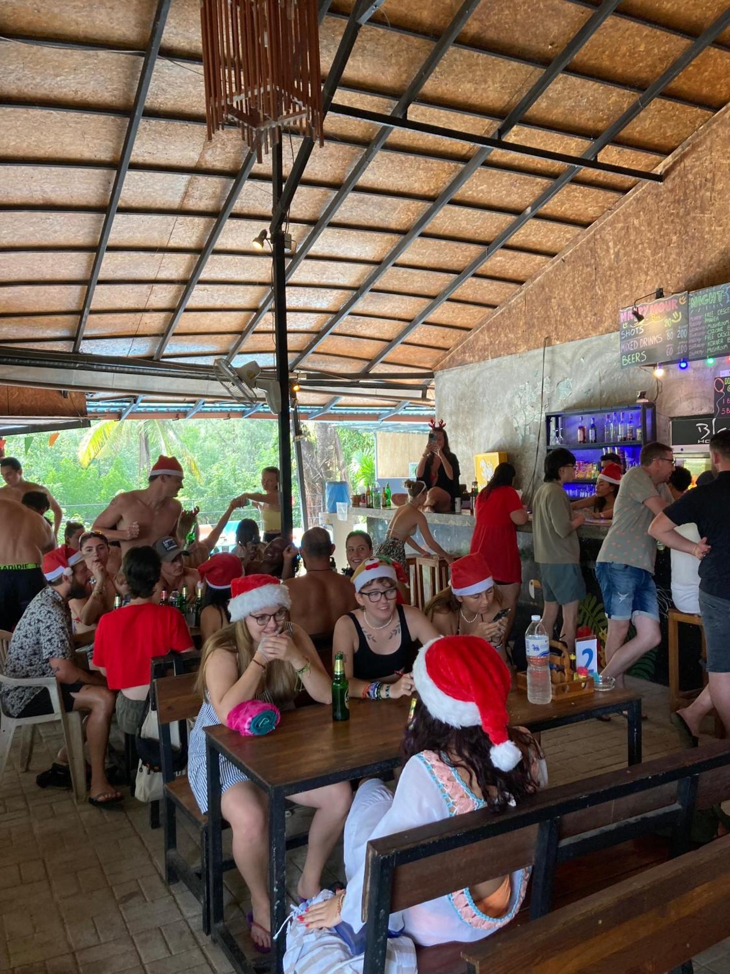 Blanco Hostel Lanta 18 To 35 Ko Lanta Екстериор снимка