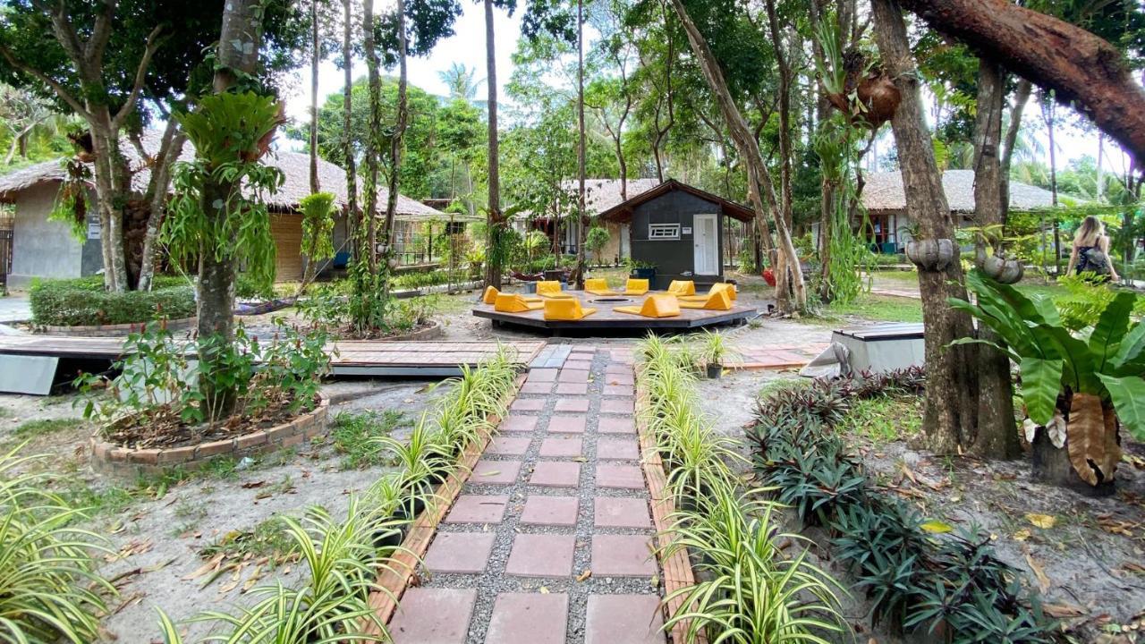 Blanco Hostel Lanta 18 To 35 Ko Lanta Екстериор снимка